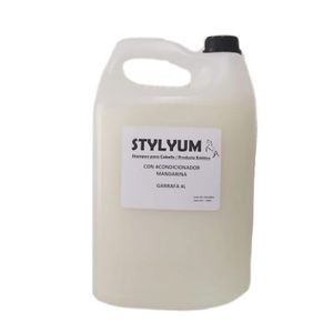 Shampoo STYLYUM  Acondicionador 4 Lt.